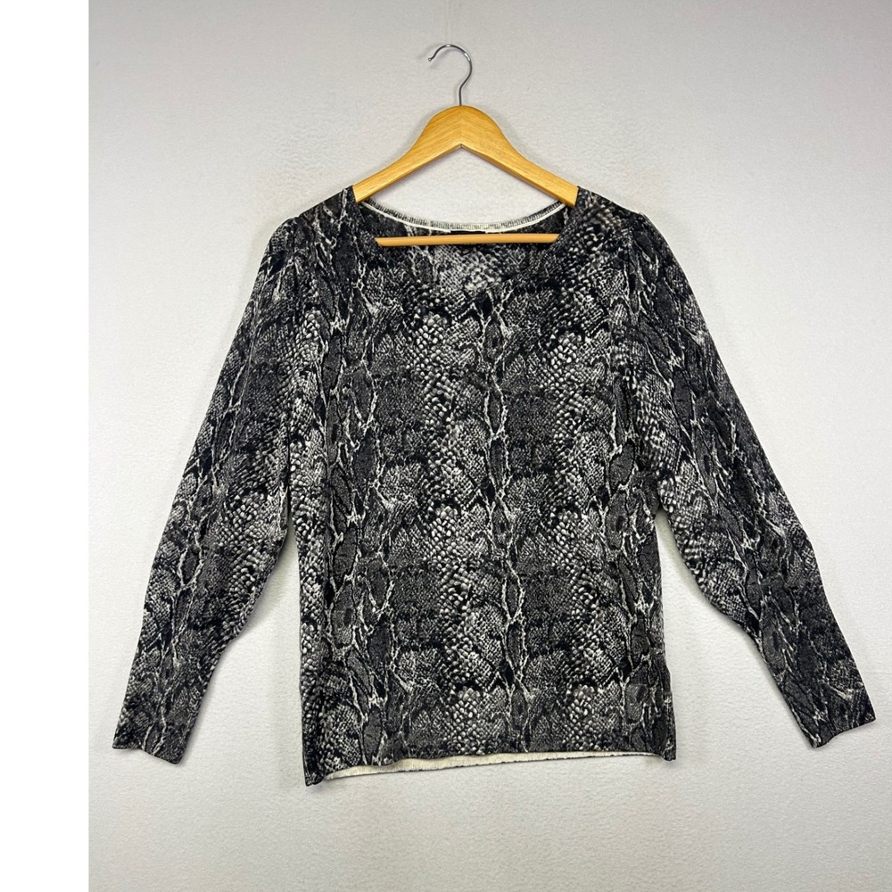 Mob Wife Talbots Womens Size M Grey Snakeskin Merino Wool Pullover Sweater